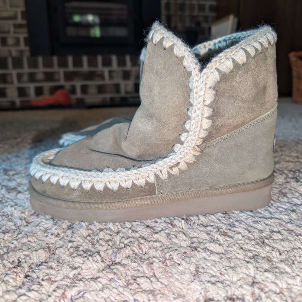 Mou Glacier Winter Boots with Crochet Trim - Picture 2 of 4